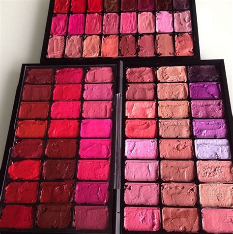 lip palette for makeup artist.